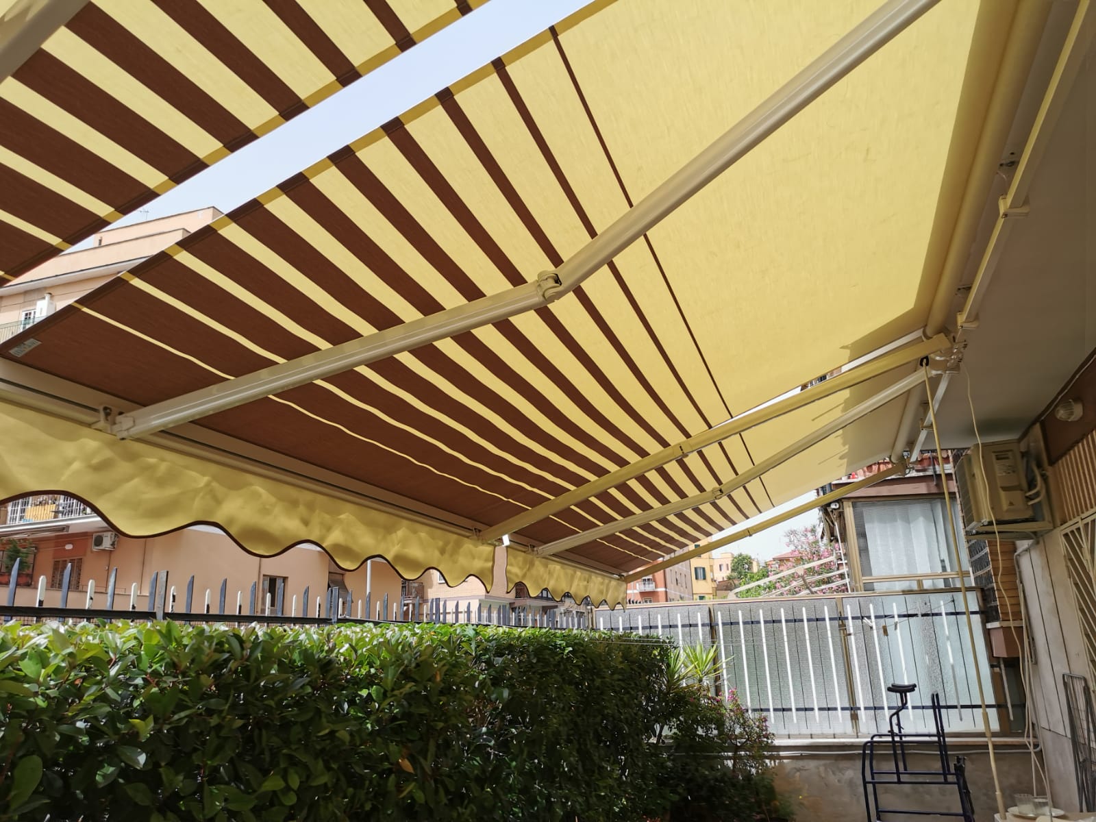 Tenda a Bracci